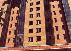 029 - Остекление многоквартирного жилого дома.